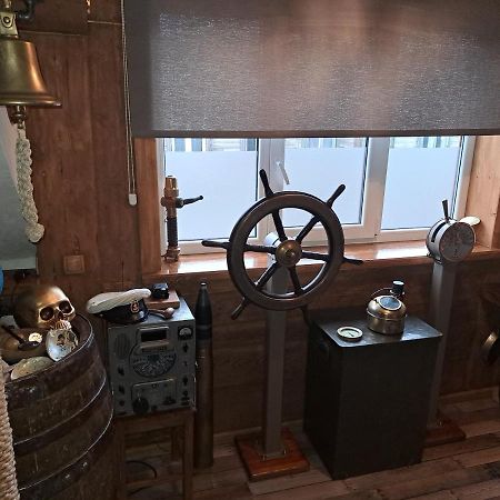 Yacht Club Apartment เลียปาญา ภายนอก รูปภาพ