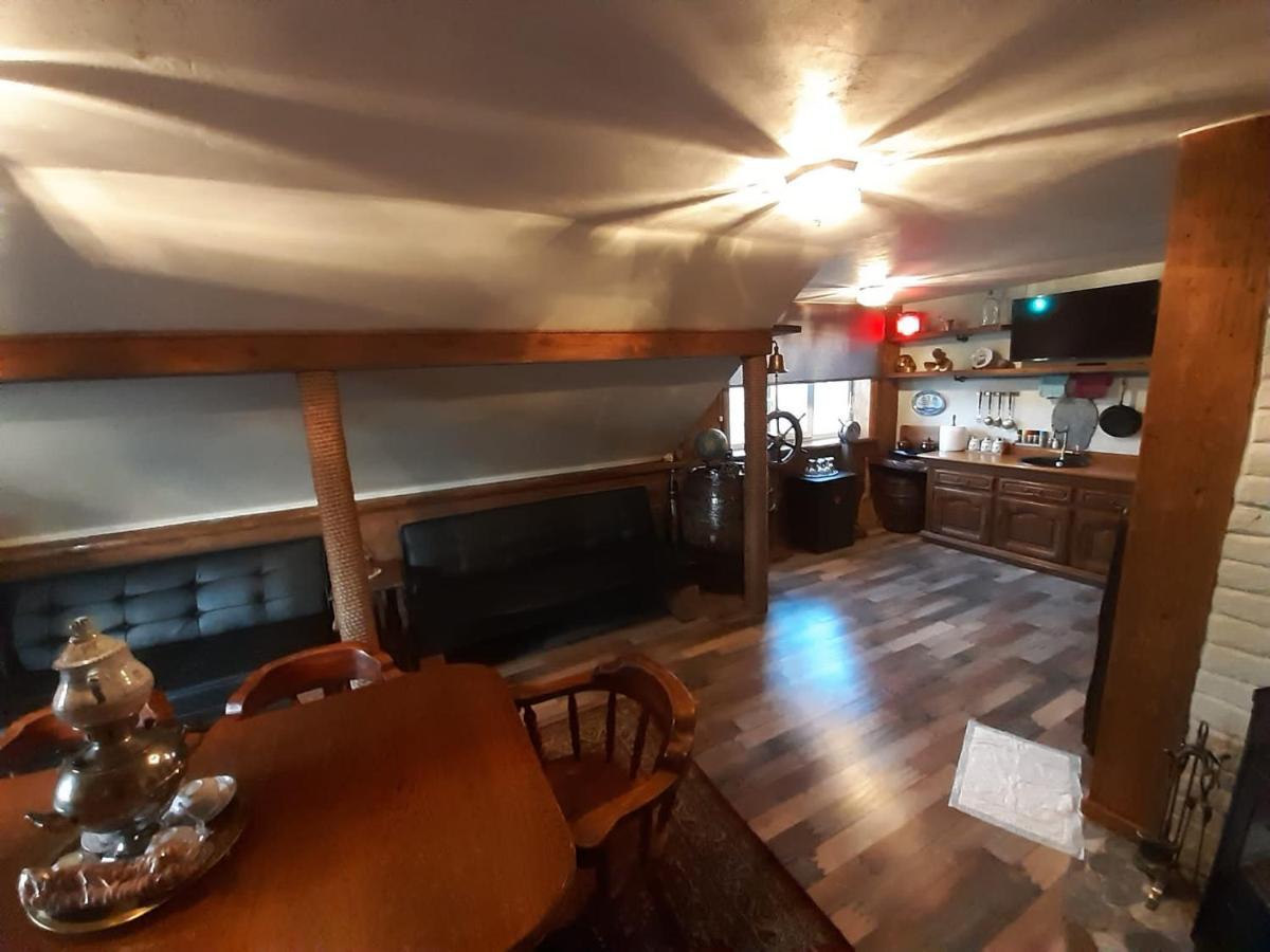 Yacht Club Apartment เลียปาญา ภายนอก รูปภาพ