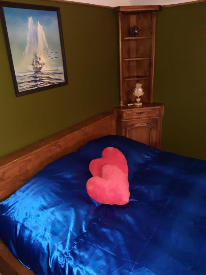 Yacht Club Apartment เลียปาญา ภายนอก รูปภาพ